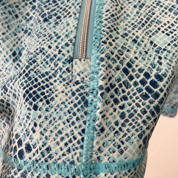 J. McLaughlin Light Blue & Navy Blue Patterned Zip Up Workout Jacket - Picture 5 of 6